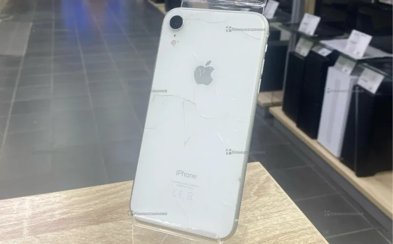 Apple iPhone Xr 64 Gb.