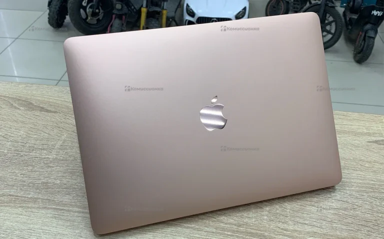 Ноутбук  MacBook Air 13 2020 M1
