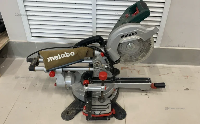 Торцовочная пила metabo KGS 216 M