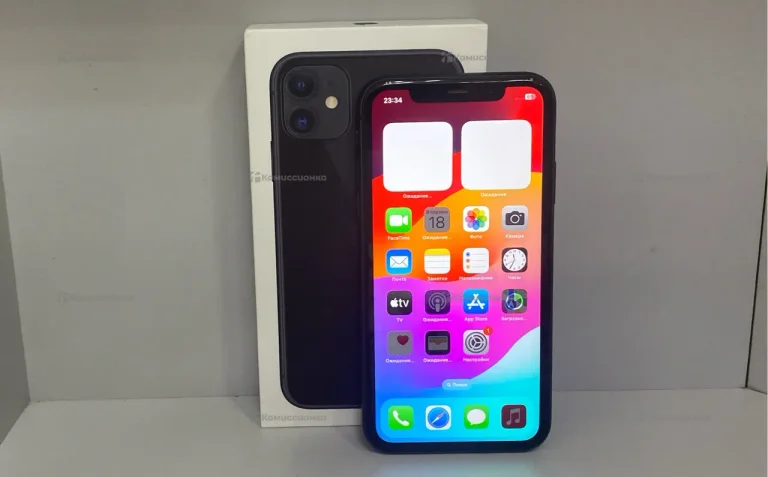 Apple iPhone 11 4/64 ГБ