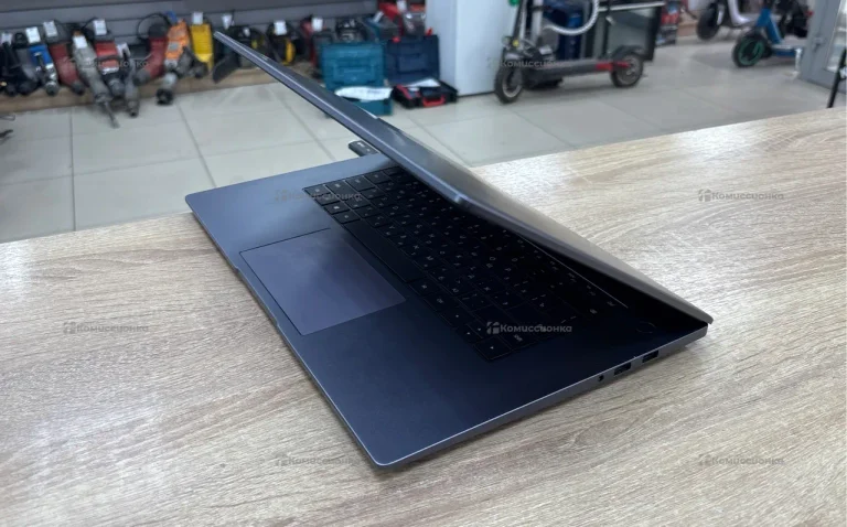 Ноутбук  Huawei book-wax9x