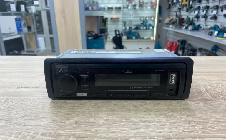 Автомагнитола  Aura AMH-77DSP