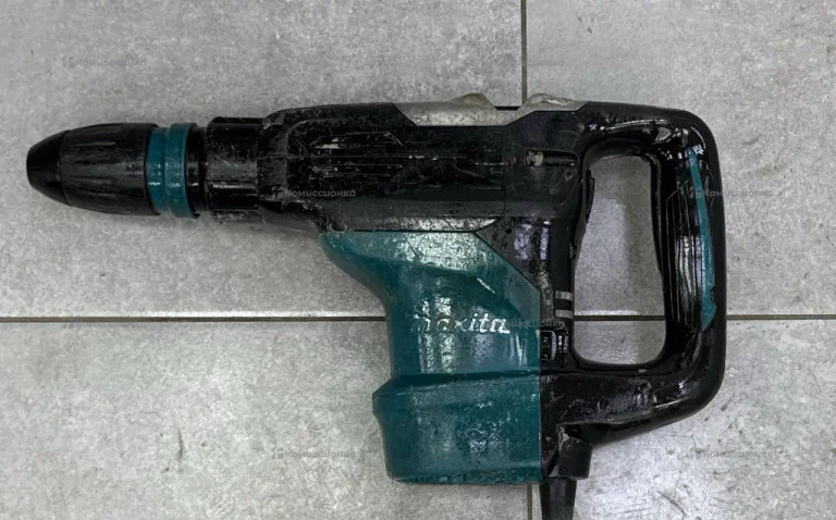 Перфоратор makita HR4003C