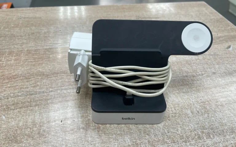 Зарядная станция Belkin 2в1
