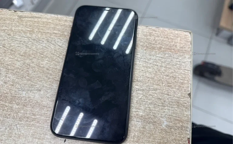 Apple iPhone 11 4/128 ГБ