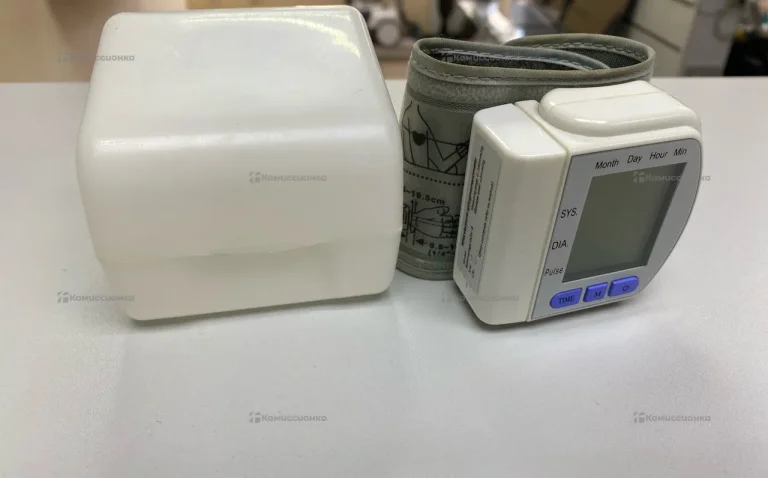 Танометр наручный электронный