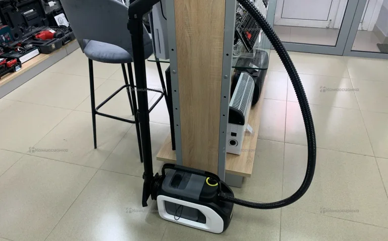 Пылесос моющий KARCHER SE3 Compact
