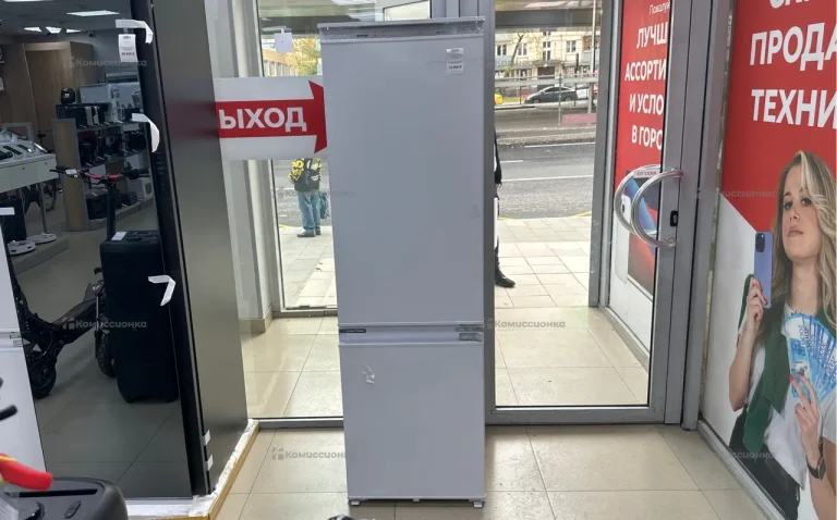 Встраиваемый холодильник Gorenje NRKI418FP2