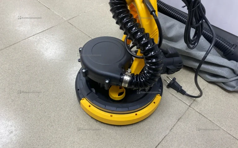 шлейф-машинка жираф R7236