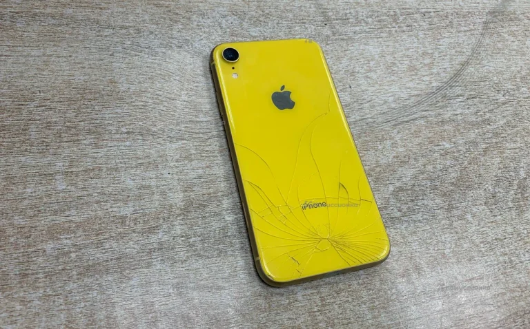 Apple IPhone XR 64Гб