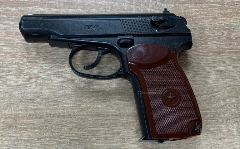 Пневматический пистолет PM49