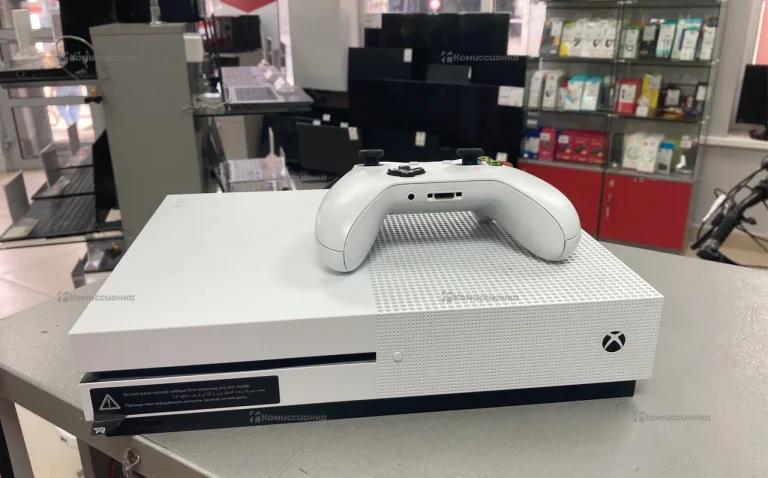 Приставка Xbox One S 500 ГБ