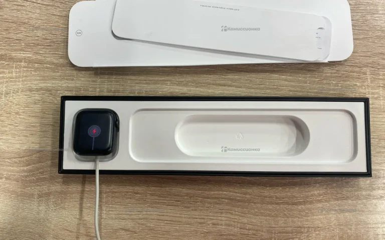 Часы  Часы Apple Watch SE (1Gen) 45 mm