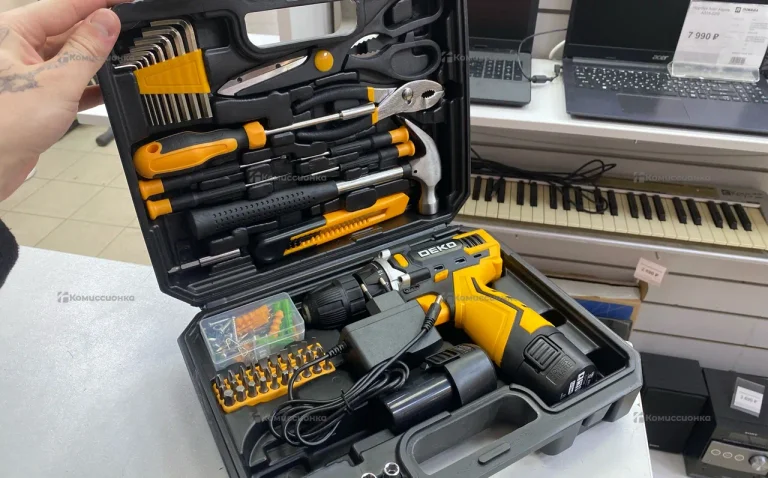 Шуруповерт Deko DKCD12FU-Li