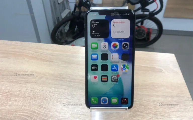 Apple iPhone 11 Pro Max 4/64 ГБ