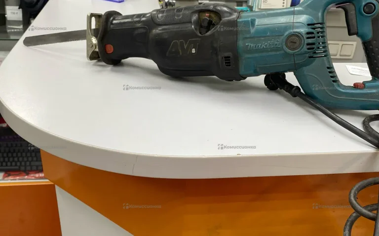 Пила makita JR3070CT