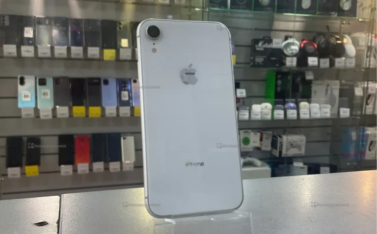 Apple IPhone XR 64Гб
