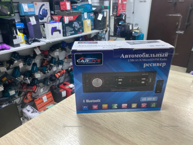 Автомагнитола  CarLive