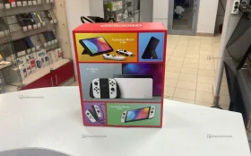 Приставка Nintendo Switch 64GB.