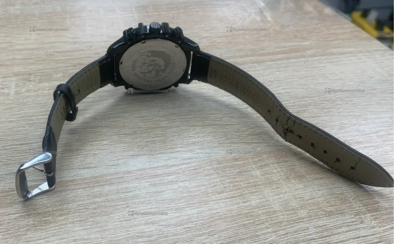 Часы  DISEL4519