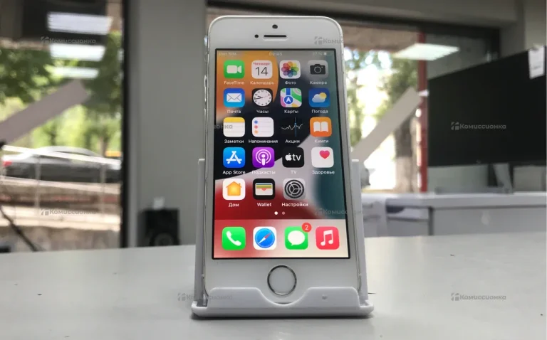 Apple iPhone 5s 32 ГБ