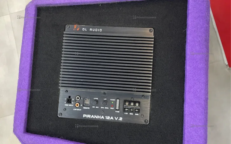 Активный сабвуфер Piranha 12A V2