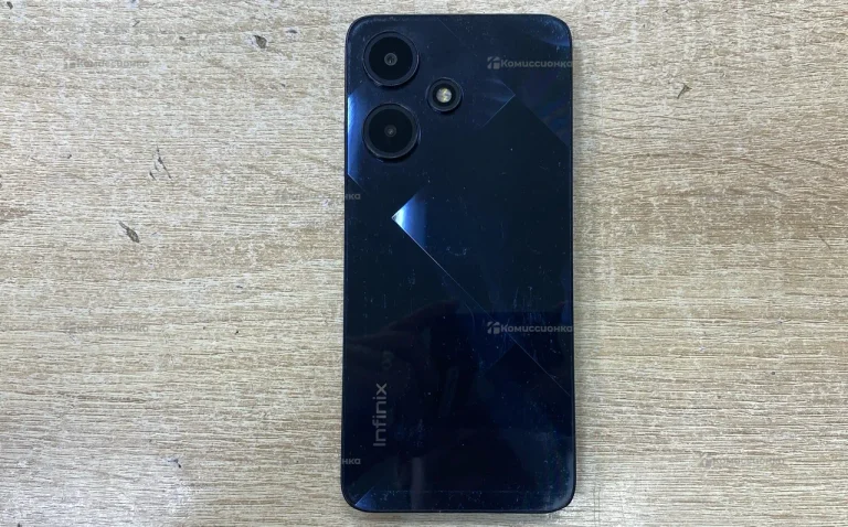 Infinix Hot 30i 4/64 ГБ