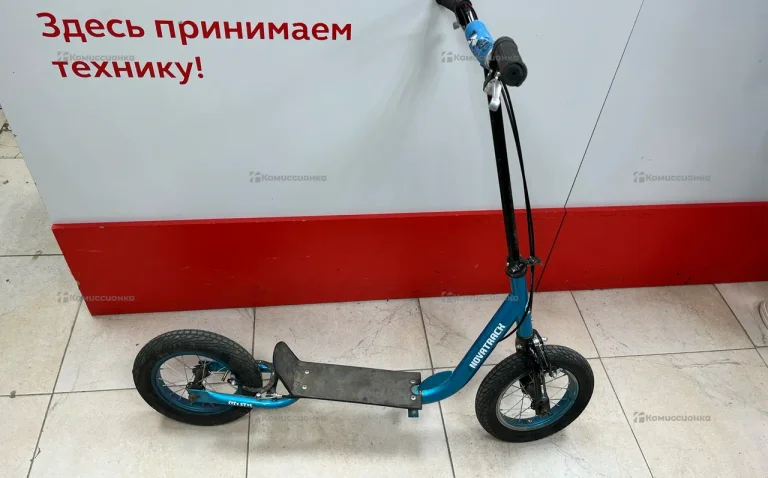 Самокат Novatrack