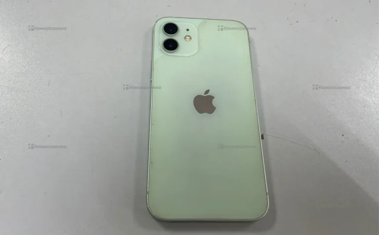 Apple iPhone 12 64 ГБ.