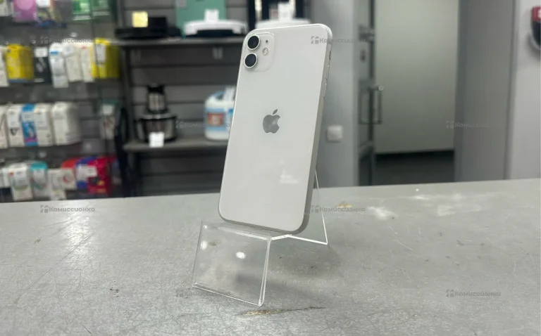 Apple iPhone 11 4/64 ГБ