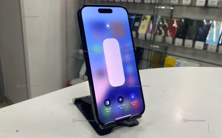 Apple iPhone 15 6/128 ГБ