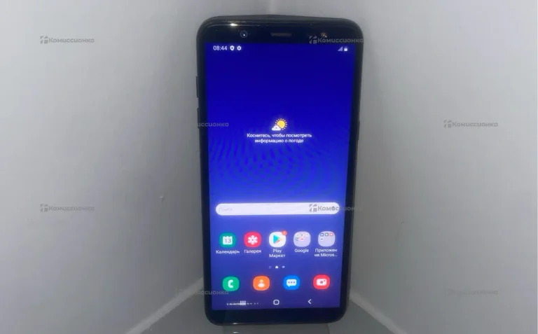 Samsung Galaxy J8 4/64 ГБ