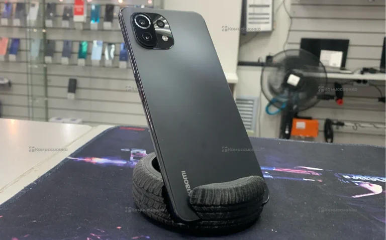 Xiaomi Mi 11 Lite 8/128 ГБ