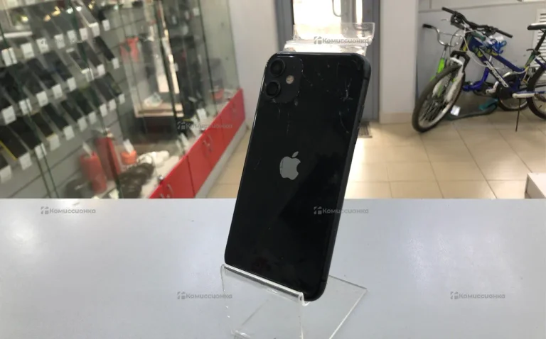 Apple iPhone 11 4/128 ГБ