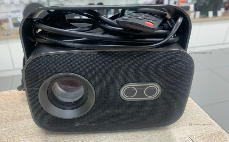 Проектор V10