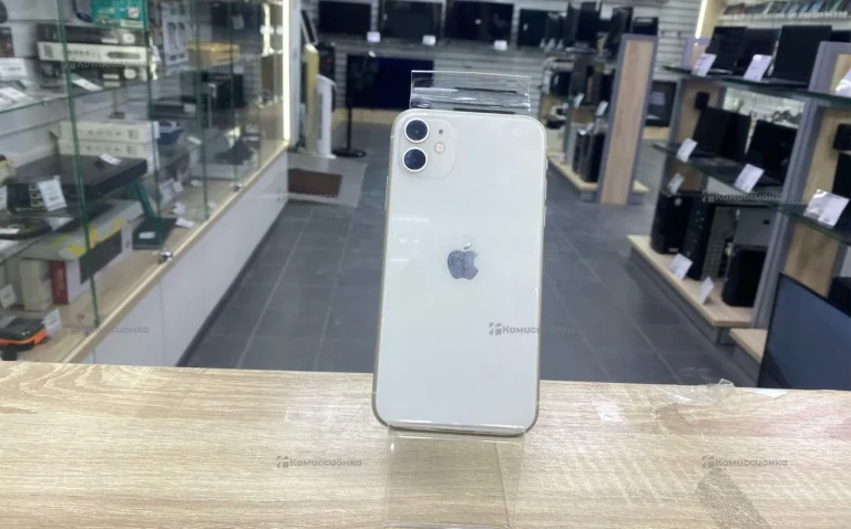 Apple iPhone 11 4/64 ГБ