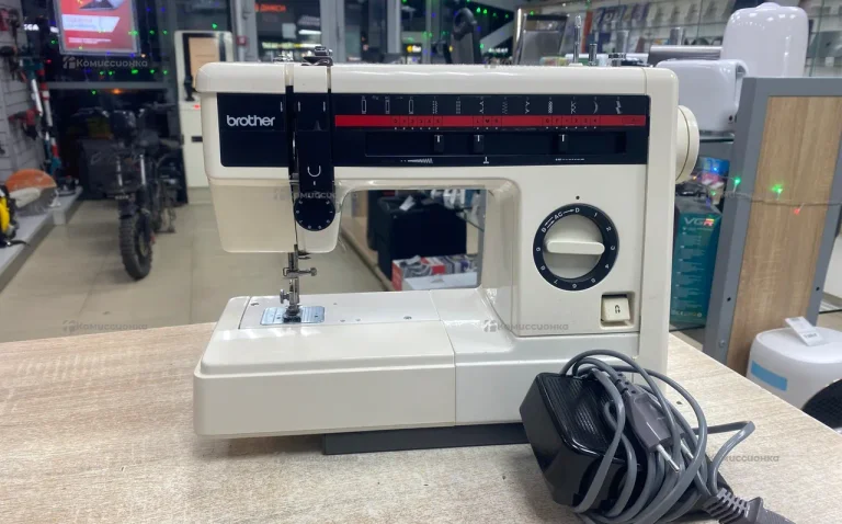 Швейная машина Brother 880