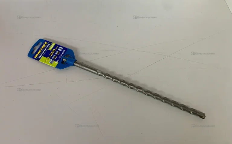 Бур по бетону