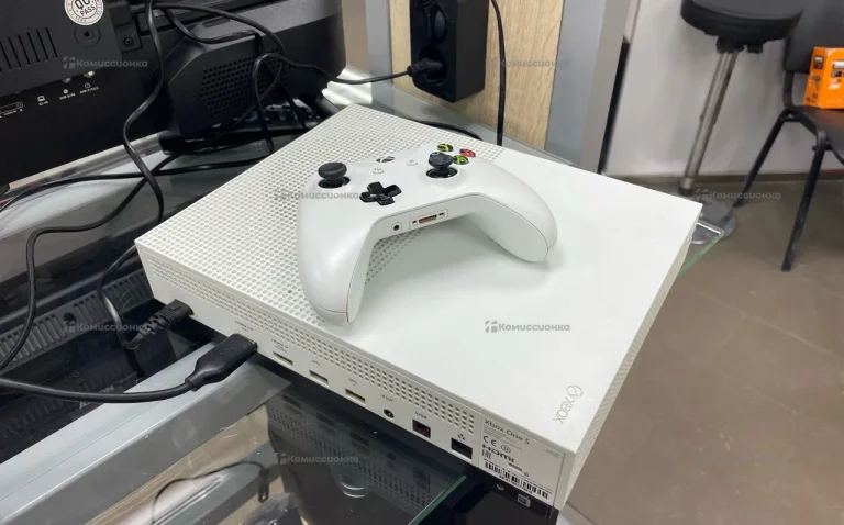 Приставка Xbox One S 500 ГБ