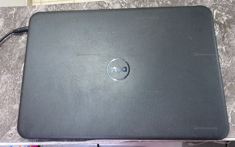 Ноутбук  Dell
