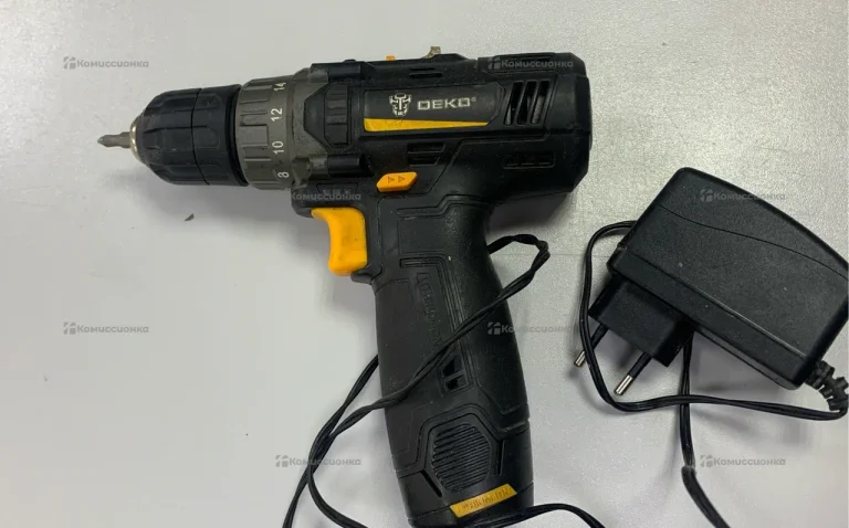 дрель шуруповерт  deko GCD12DU