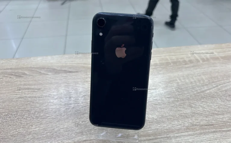 Apple iPhone XR 3/64 ГБ
