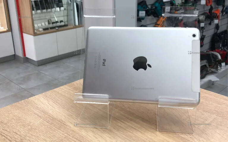 Планшет Apple iPad mini 32Gb Wi-Fi