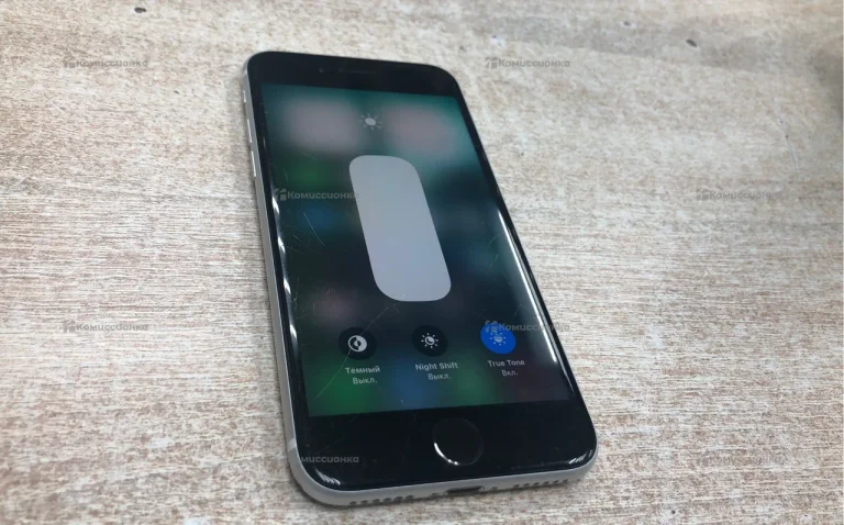 Apple iPhone SE 2020 64GB