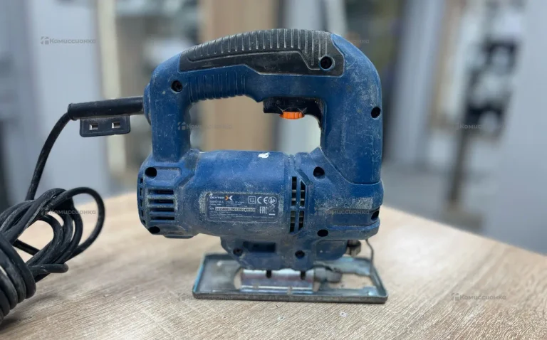 Электролобзик Dexter 500j52