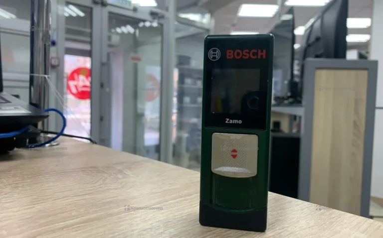 Лазерный дальномер Bosch Zamo 3