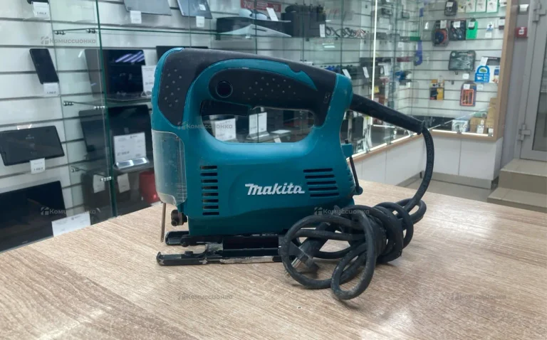 электролобзик makita 4326