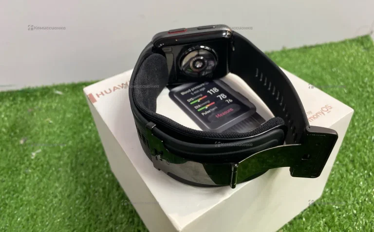 Часы Huawei Watch D