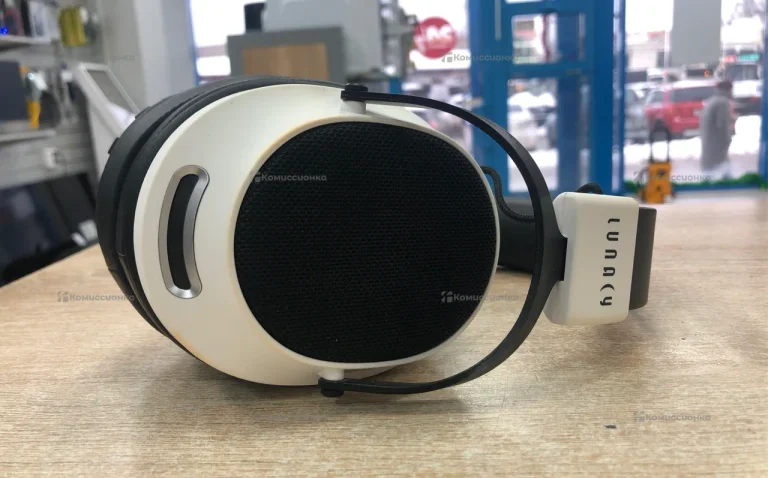 Наушники Lunacy