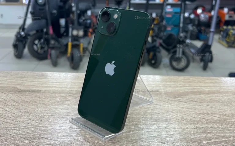 Apple iPhone 13 4/128 ГБ